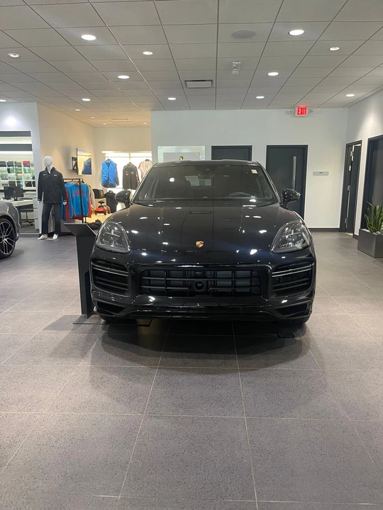 2022 Porsche 9Y0/9Y3 Cayenne Turbo GT - Image 2 of 10