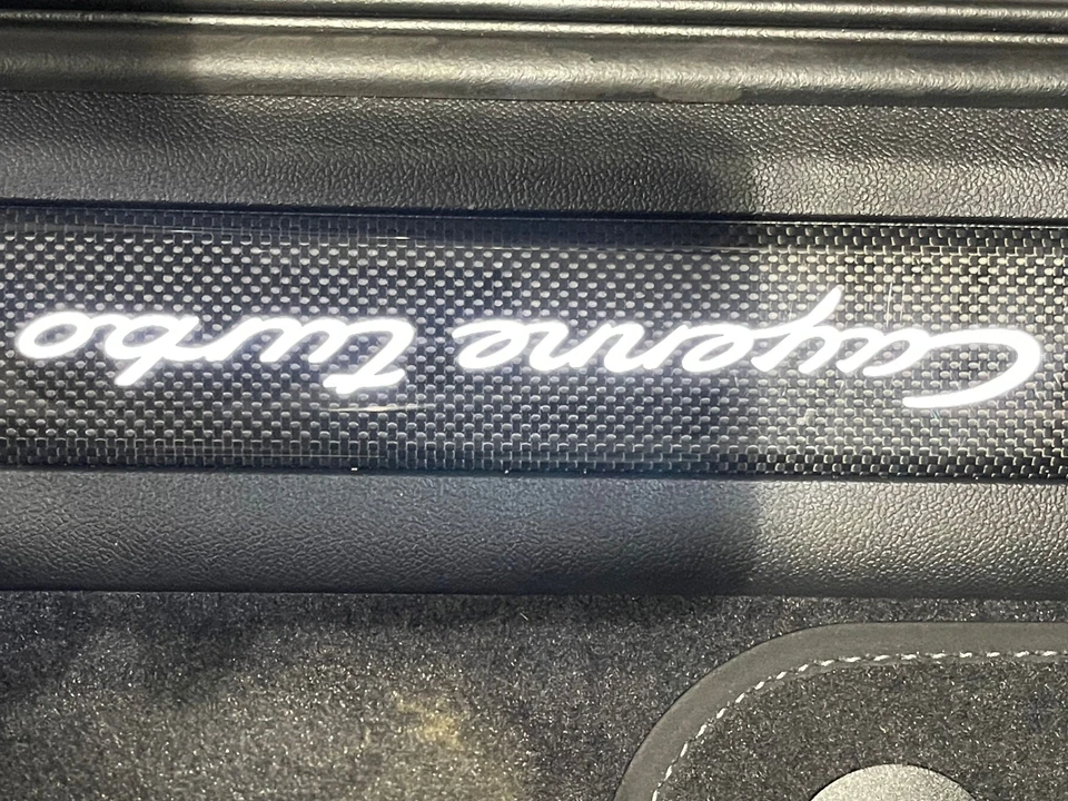 2022 Porsche 9Y0/9Y3 Cayenne Turbo GT - Image 8 of 10