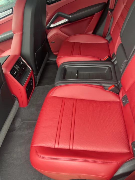 2022 Porsche 9Y0/9Y3 Cayenne Turbo GT - Image 12 of 13