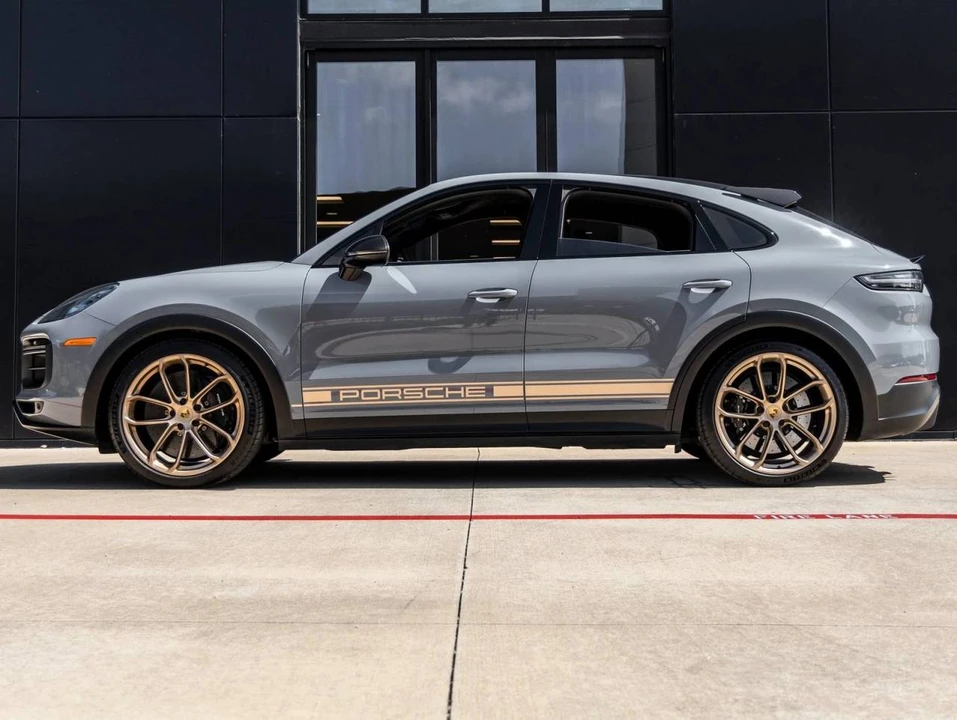 2022 Porsche 9Y0/9Y3 Cayenne Turbo GT - Image 2 of 5