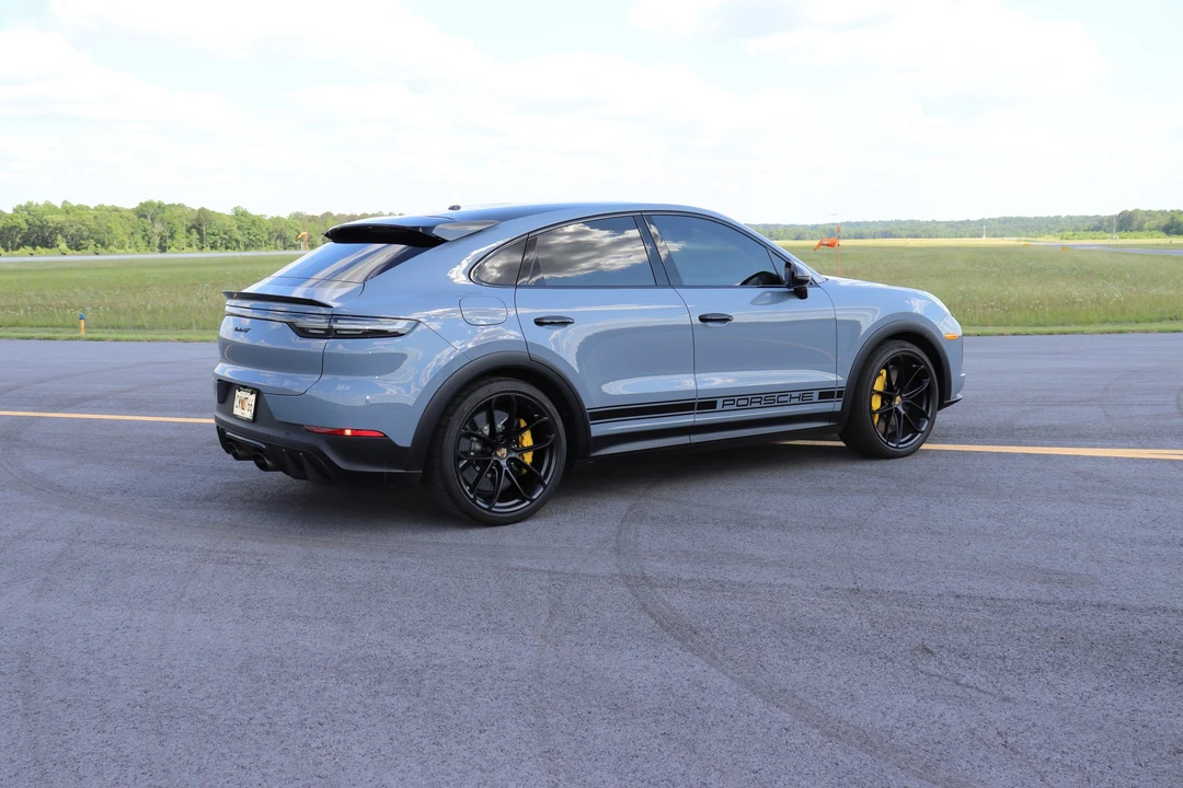 2022 Porsche 9Y0/9Y3 Cayenne Turbo GT - Image 23 of 31