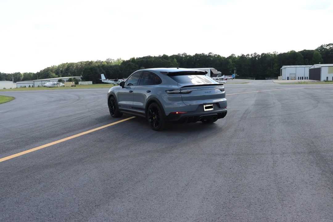 2022 Porsche 9Y0/9Y3 Cayenne Turbo GT - Image 27 of 31