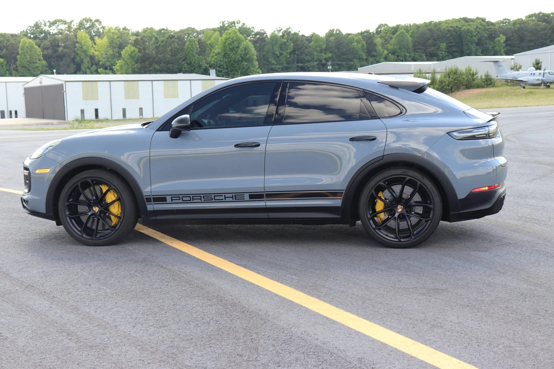 2022 Porsche 9Y0/9Y3 Cayenne Turbo GT - Image 29 of 31