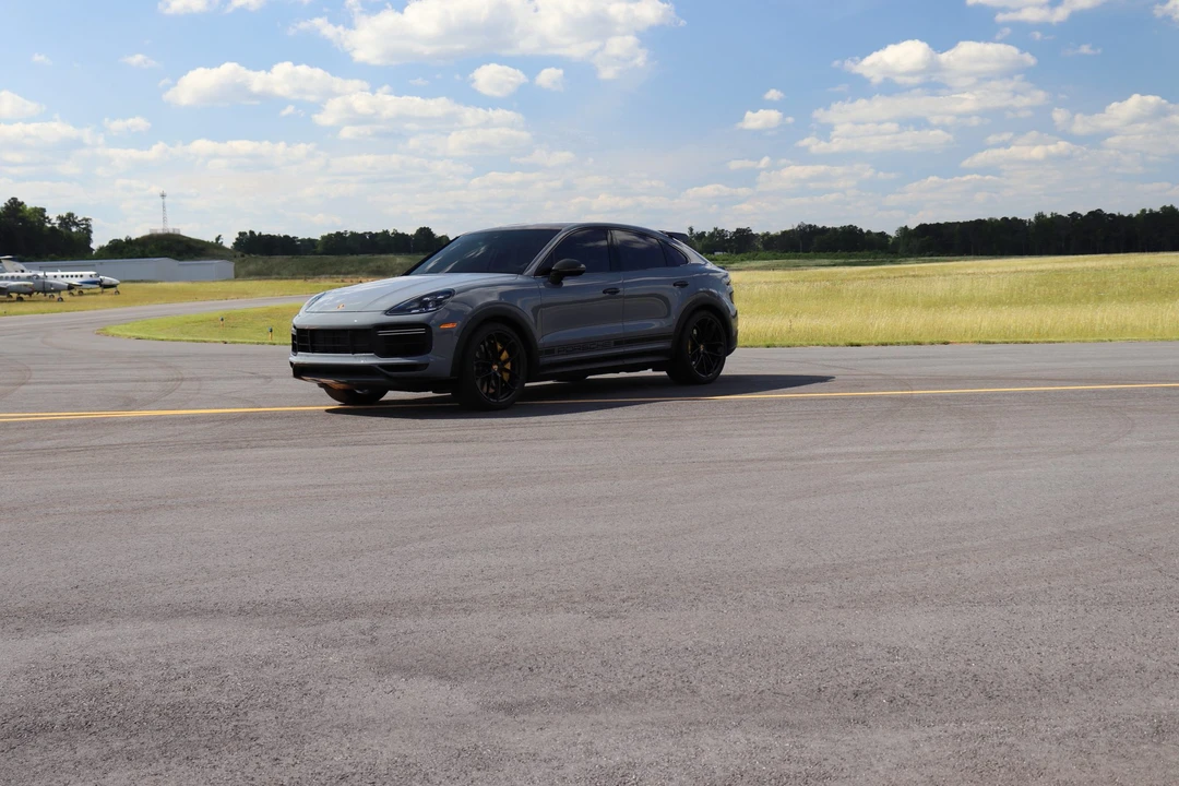 2022 Porsche 9Y0/9Y3 Cayenne Turbo GT - Image 2 of 31