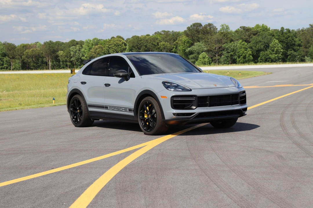 2022 Porsche 9Y0/9Y3 Cayenne Turbo GT - Image 12 of 31
