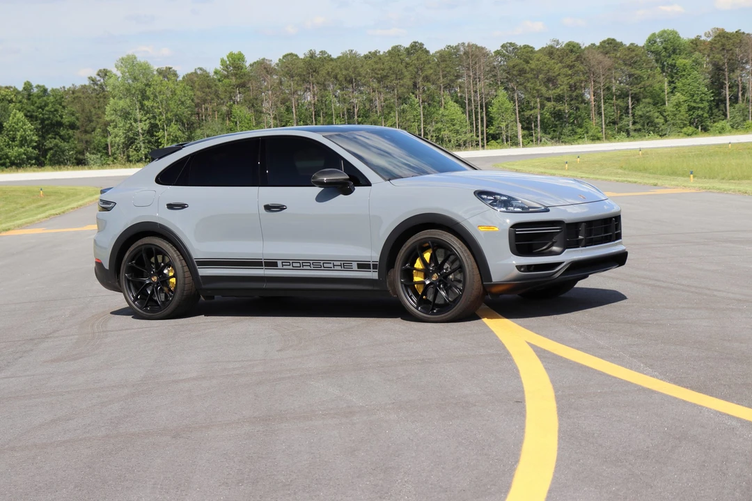 2022 Porsche 9Y0/9Y3 Cayenne Turbo GT - Image 14 of 31