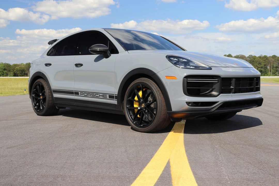 2022 Porsche 9Y0/9Y3 Cayenne Turbo GT - Image 13 of 31