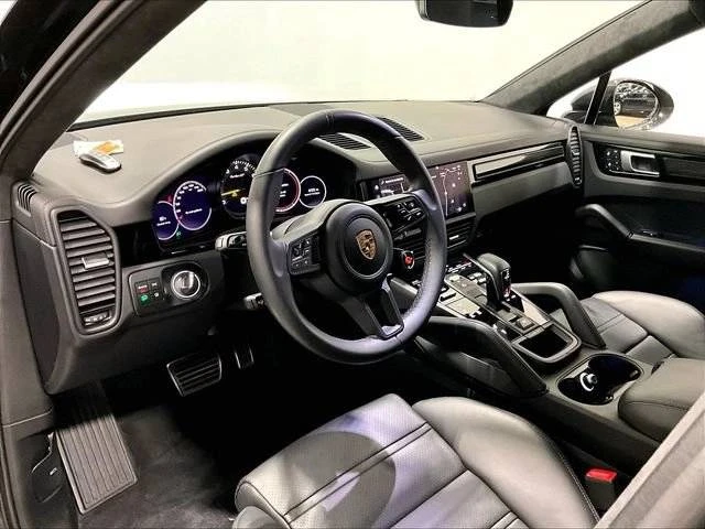 2022 Porsche 9Y0/9Y3 Cayenne Turbo GT - Image 4 of 5