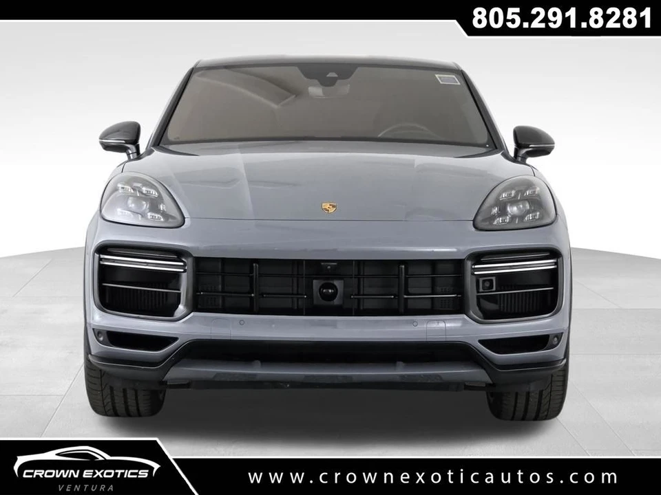 2022 Porsche - Image 2 of 31