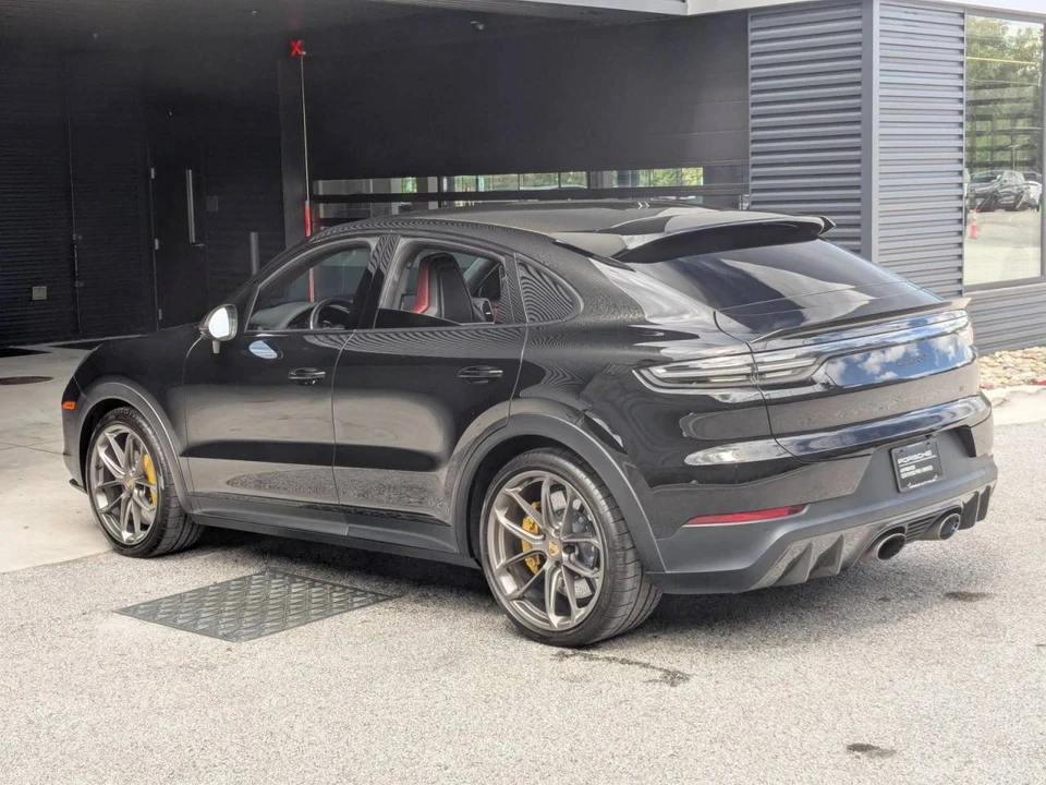 2022 Porsche 9Y0/9Y3 Cayenne Turbo GT - Image 3 of 5