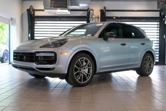 2022 Porsche Cayenne Turbo