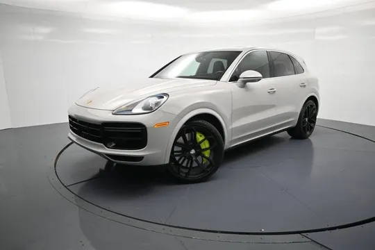 2022 Porsche Cayenne Turbo