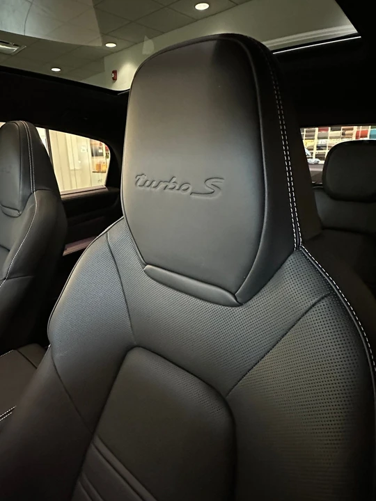 2022 Porsche 9Y0/9Y3 Cayenne Turbo - Image 11 of 15