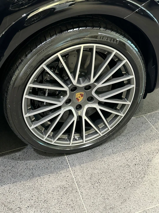 2022 Porsche 9Y0/9Y3 Cayenne Turbo - Image 9 of 15