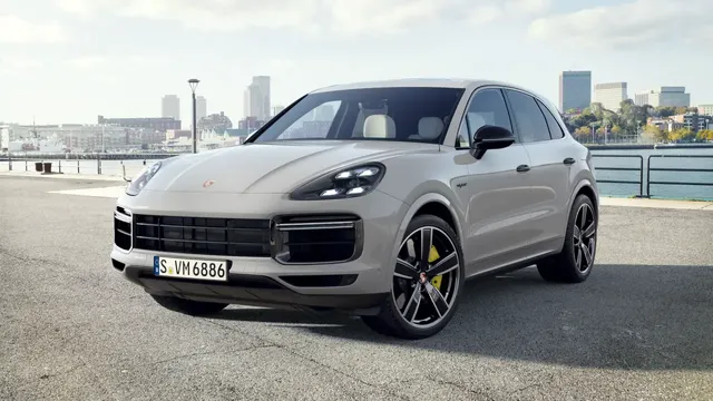 2022 Porsche Cayenne Turbo S E-Hybrid