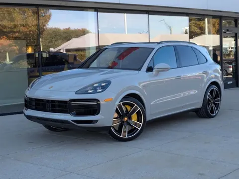 2022 Porsche Cayenne Turbo S E-Hybrid