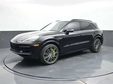 2022 Porsche Cayenne Turbo S E-Hybrid