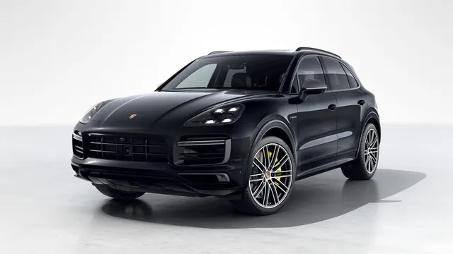 2022 Porsche Cayenne Turbo S E-Hybrid