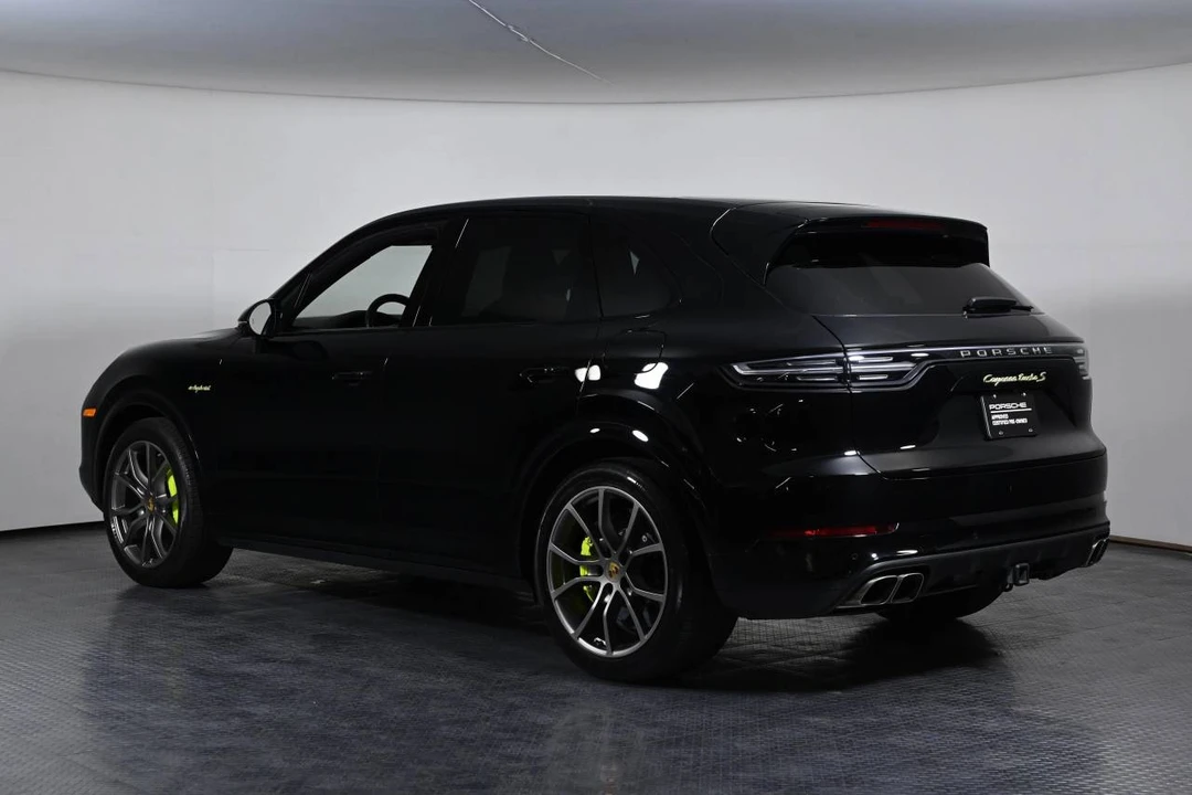 2022 Porsche Cayenne - Image 3 of 5
