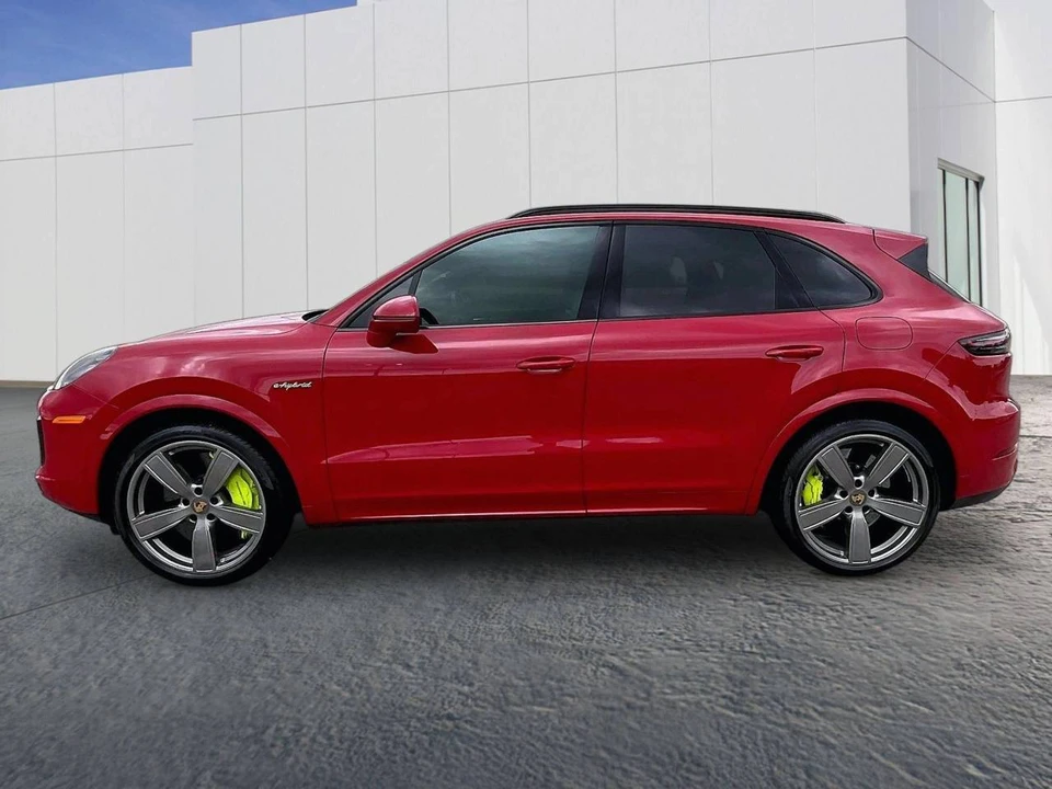 2022 Porsche 9Y0/9Y3 Cayenne - Image 2 of 5