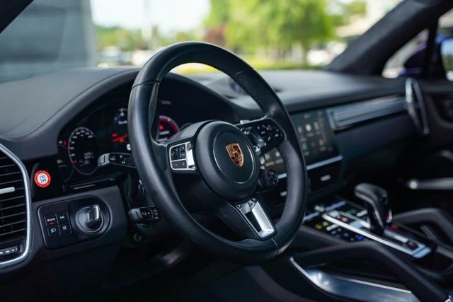 2022 Porsche 9Y0/9Y3 Cayenne Turbo - Image 28 of 31