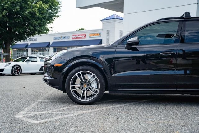 2022 Porsche 9Y0/9Y3 Cayenne Turbo - Image 8 of 31