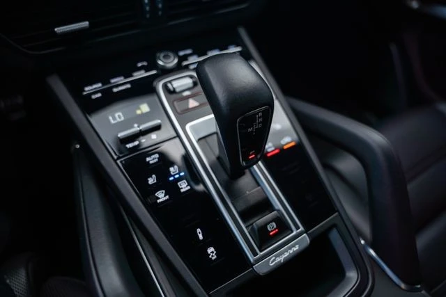 2022 Porsche 9Y0/9Y3 Cayenne Turbo - Image 30 of 31
