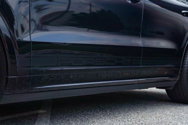 2022 Porsche 9Y0/9Y3 Cayenne Turbo - Image 19 of 31