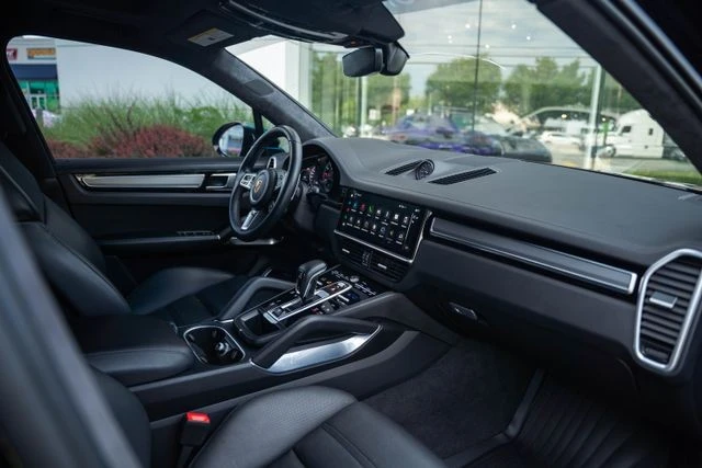 2022 Porsche 9Y0/9Y3 Cayenne Turbo - Image 26 of 31