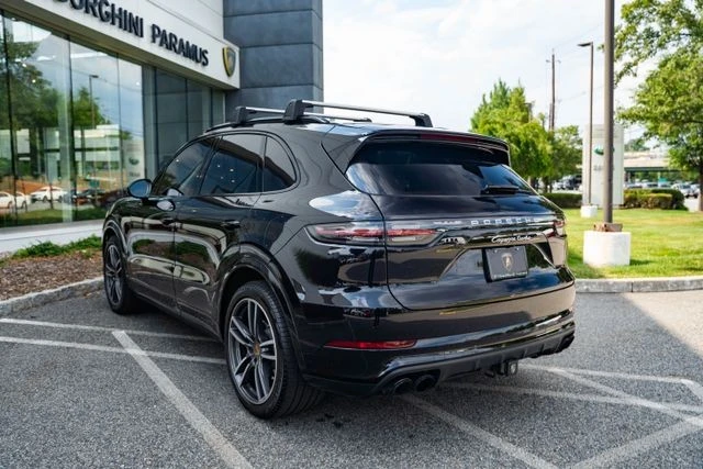 2022 Porsche 9Y0/9Y3 Cayenne Turbo - Image 15 of 31