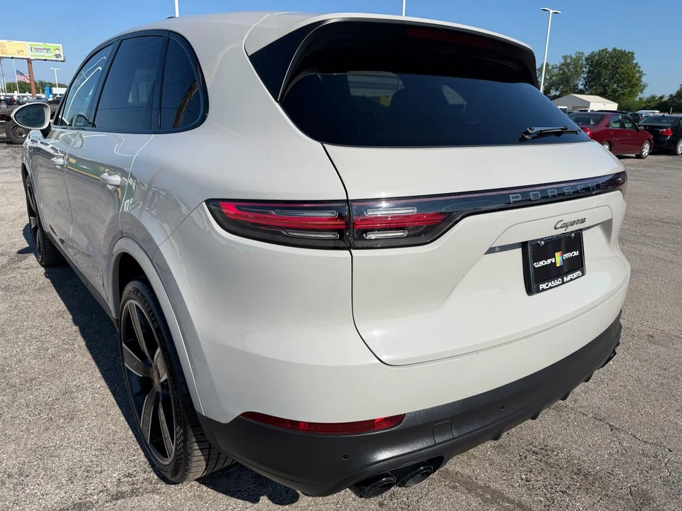 2022 Porsche 9Y0/9Y3 Cayenne - Image 9 of 31