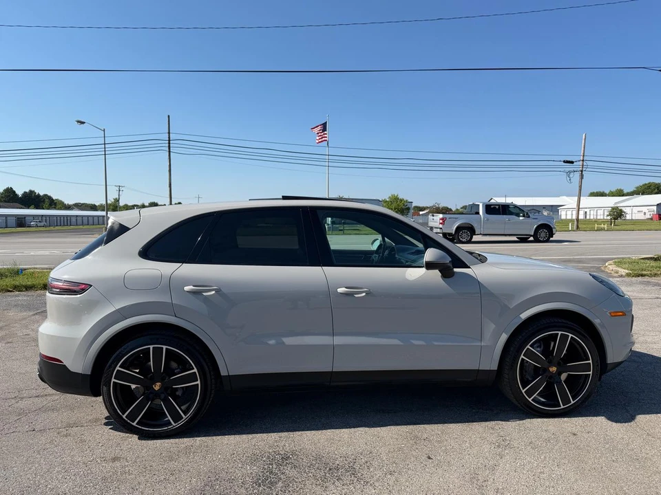 2022 Porsche 9Y0/9Y3 Cayenne - Image 17 of 31