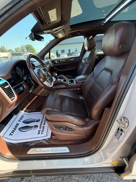 2022 Porsche 9Y0/9Y3 Cayenne - Image 29 of 31