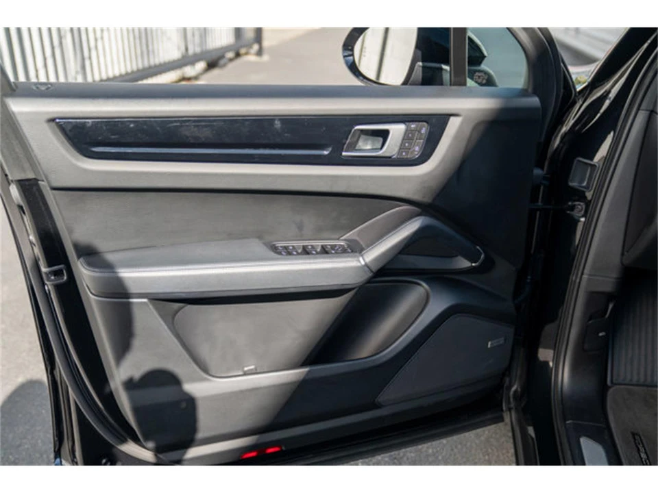 2022 Porsche 9Y0/9Y3 Cayenne - Image 11 of 12