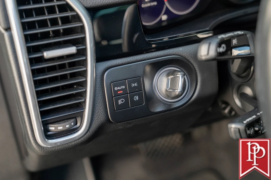 2022 Porsche 9Y0/9Y3 Cayenne - Image 13 of 21