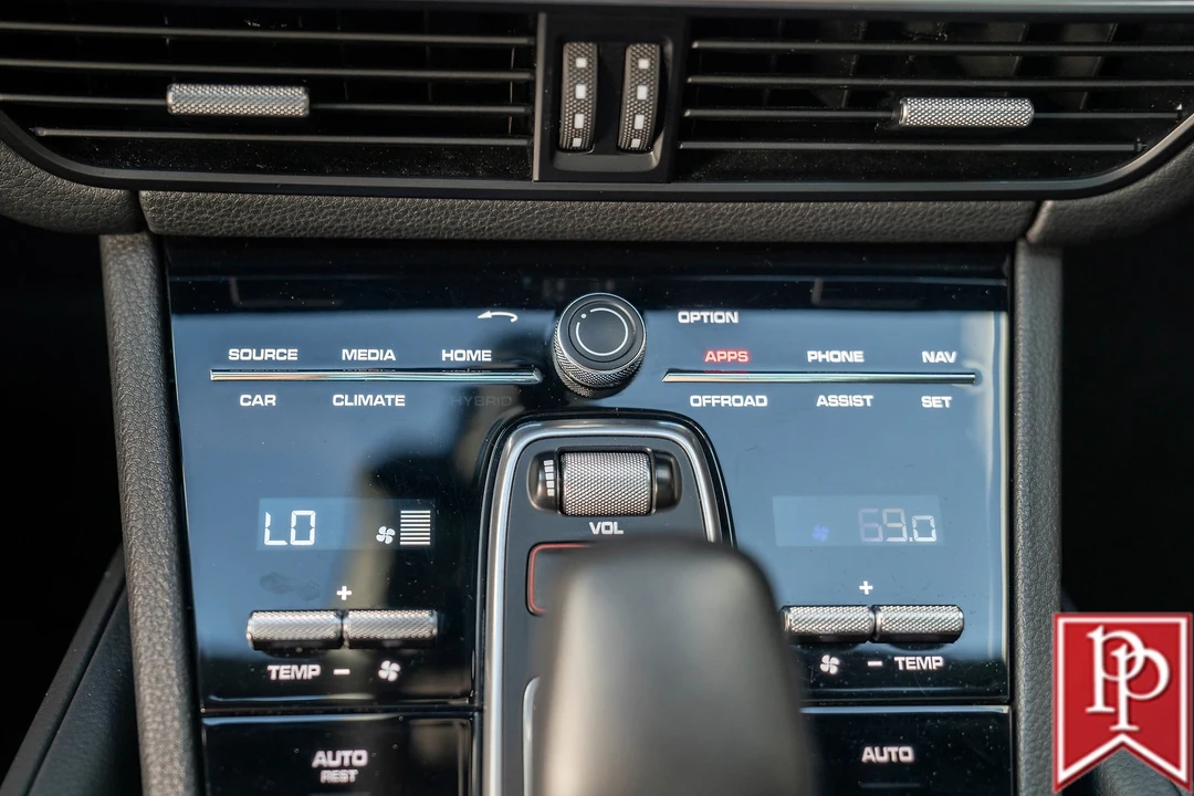 2022 Porsche 9Y0/9Y3 Cayenne - Image 20 of 21