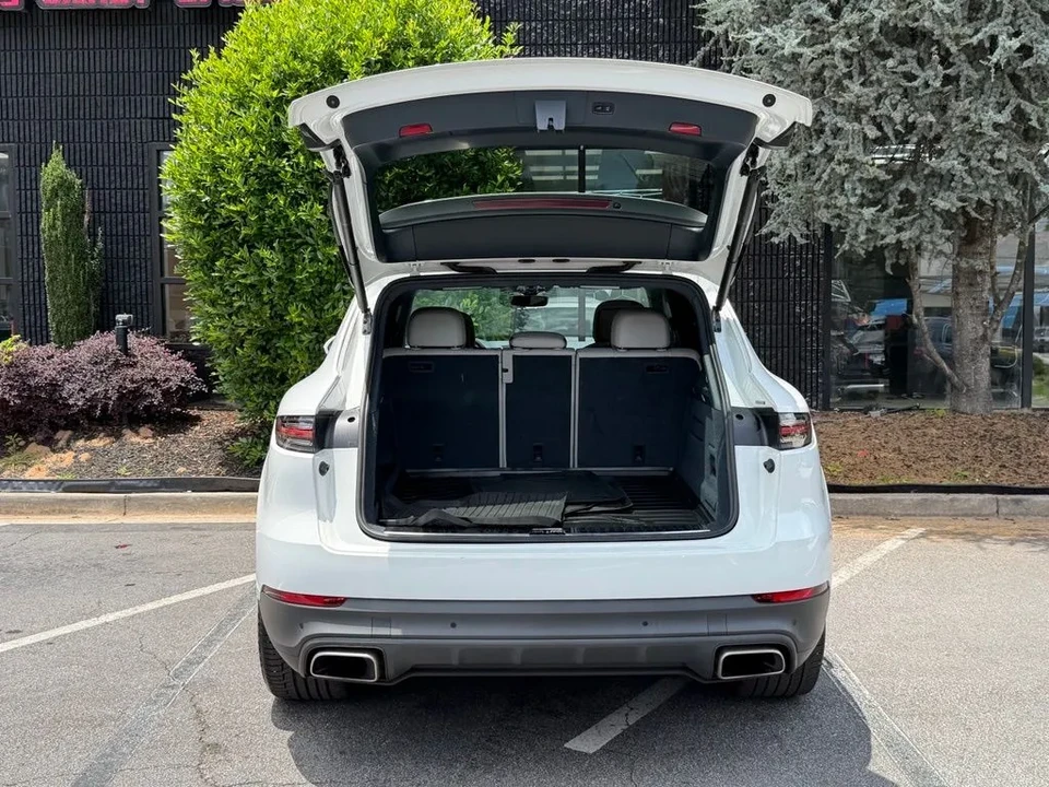 2022 Porsche 9Y0/9Y3 Cayenne - Image 18 of 31