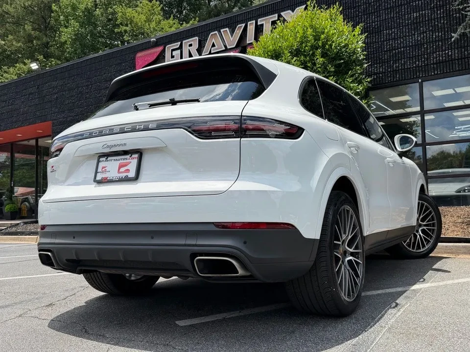 2022 Porsche 9Y0/9Y3 Cayenne - Image 14 of 31