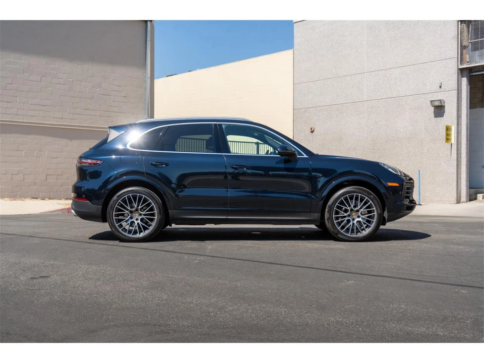 2022 Porsche 9Y0/9Y3 Cayenne - Image 11 of 31