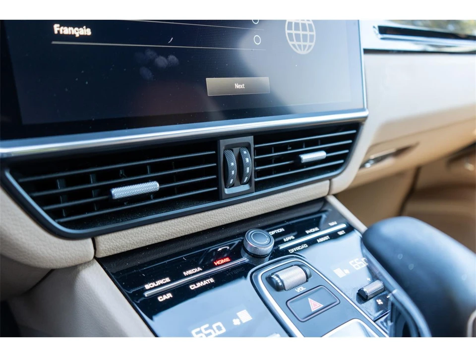 2022 Porsche 9Y0/9Y3 Cayenne - Image 16 of 31