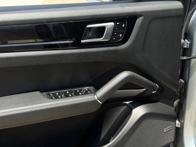 2022 Porsche 9Y0/9Y3 Cayenne - Image 16 of 21