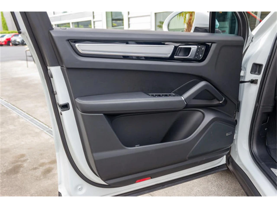 2022 Porsche 9Y0/9Y3 Cayenne - Image 10 of 12