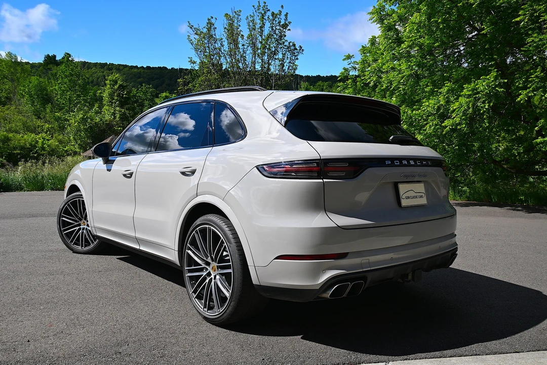 2022 Porsche 9Y0/9Y3 Cayenne - Image 2 of 31
