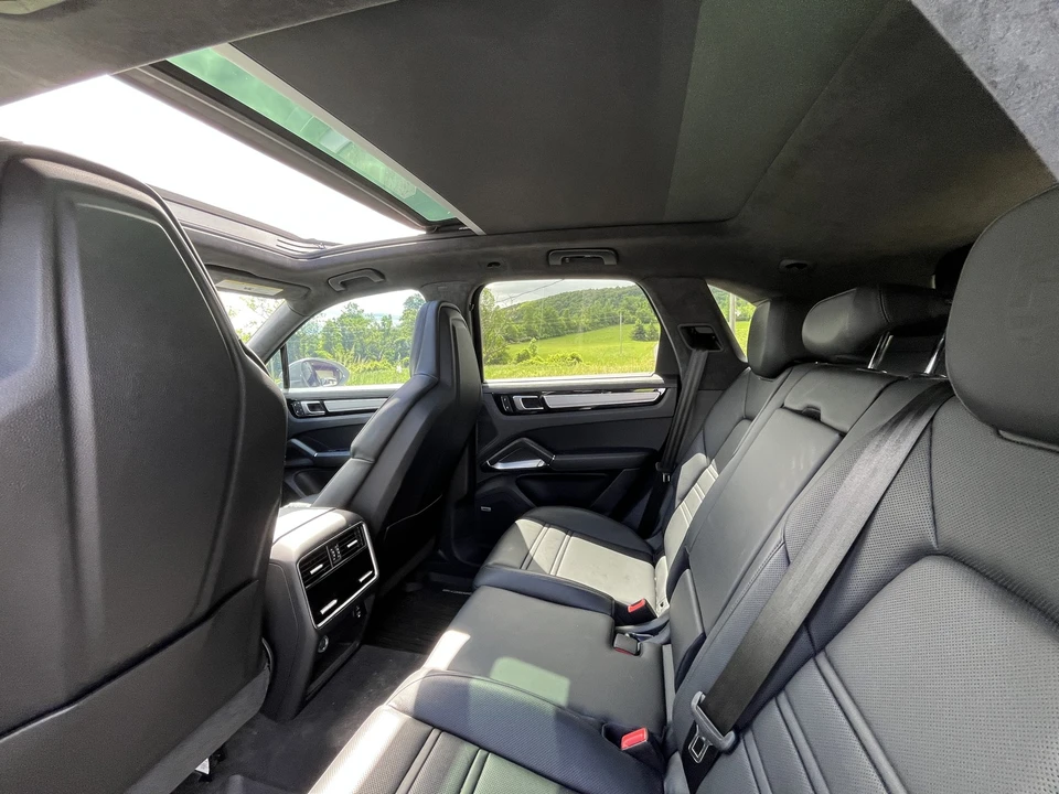 2022 Porsche 9Y0/9Y3 Cayenne - Image 26 of 31