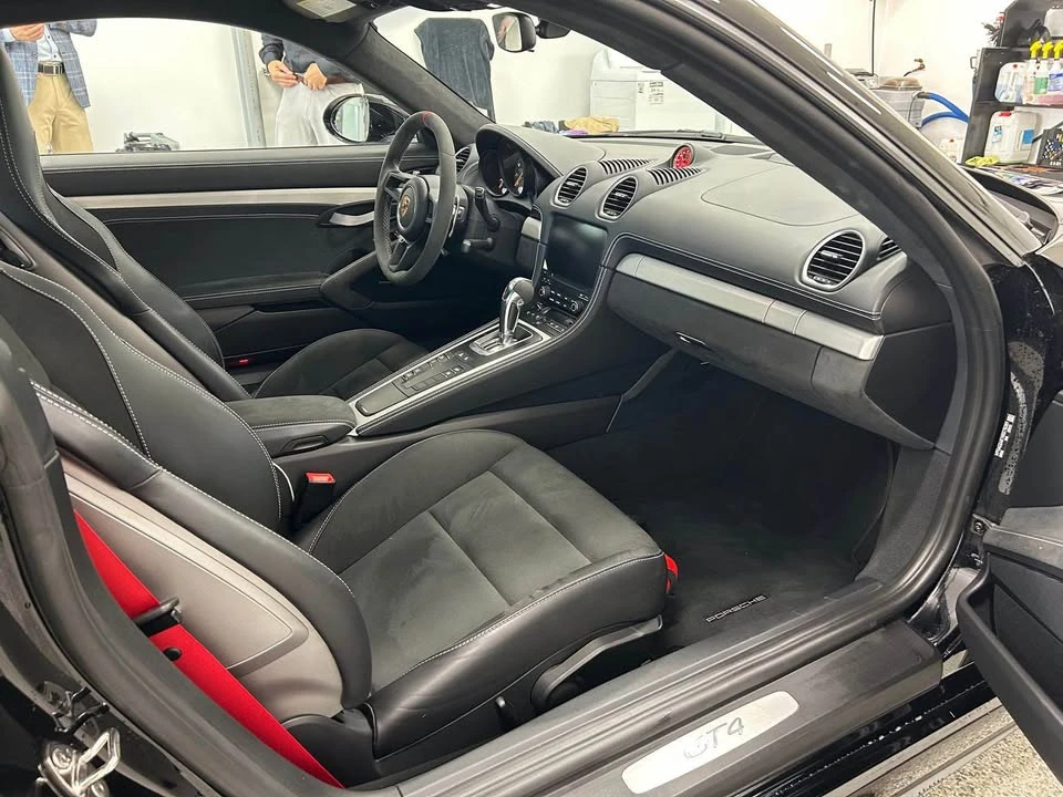 2022 Porsche 718 Cayman - Image 14 of 15