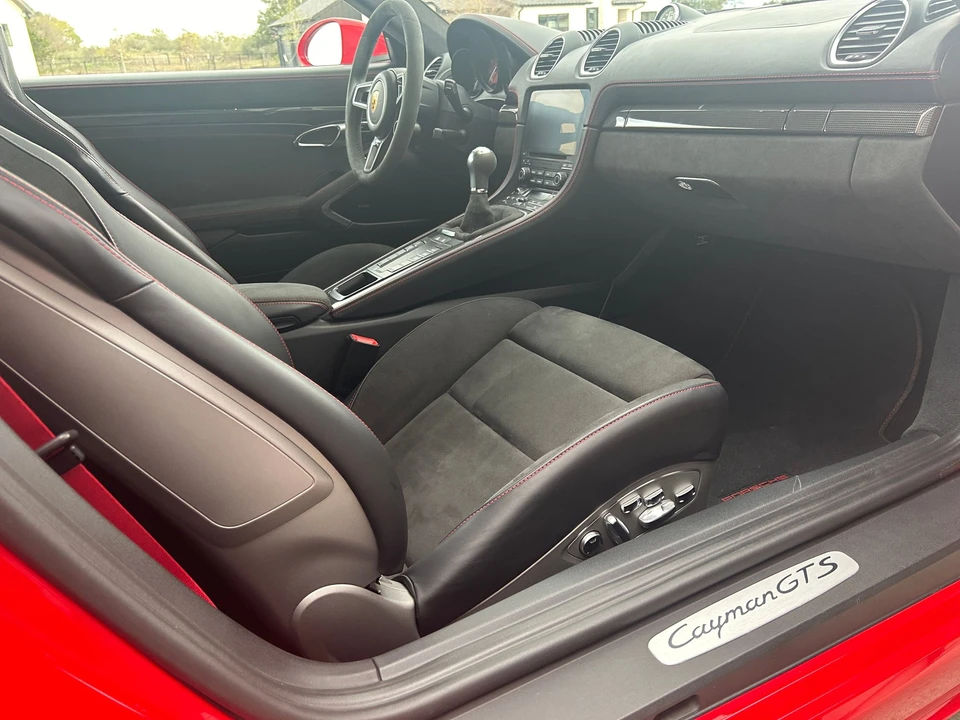 2022 Porsche 718 Cayman GTS 4.0 - Image 19 of 25