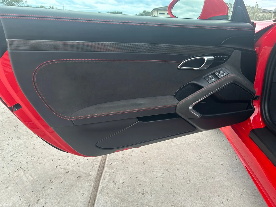 2022 Porsche 718 Cayman GTS 4.0 - Image 16 of 25