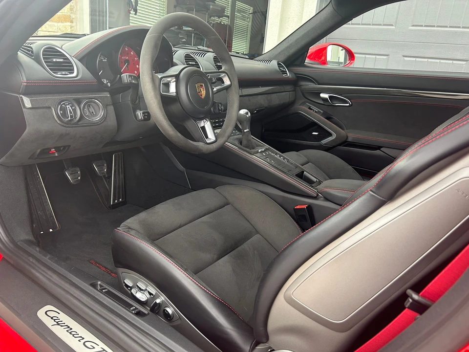 2022 Porsche 718 Cayman GTS 4.0 - Image 15 of 25