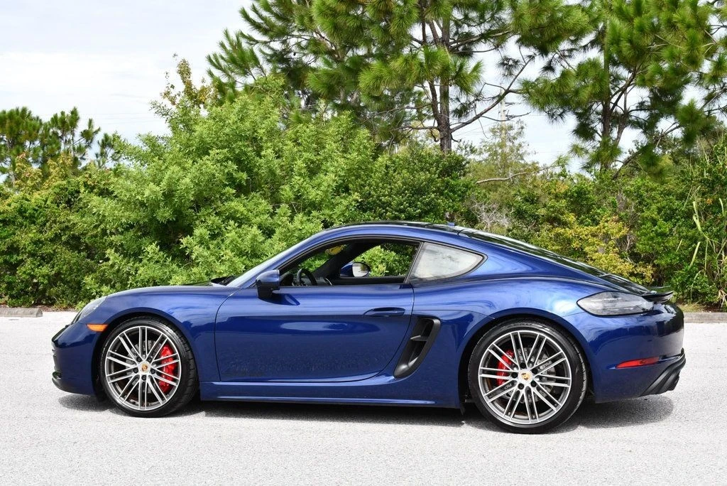 2022 Porsche 718 Cayman GTS 4.0 - Image 4 of 31
