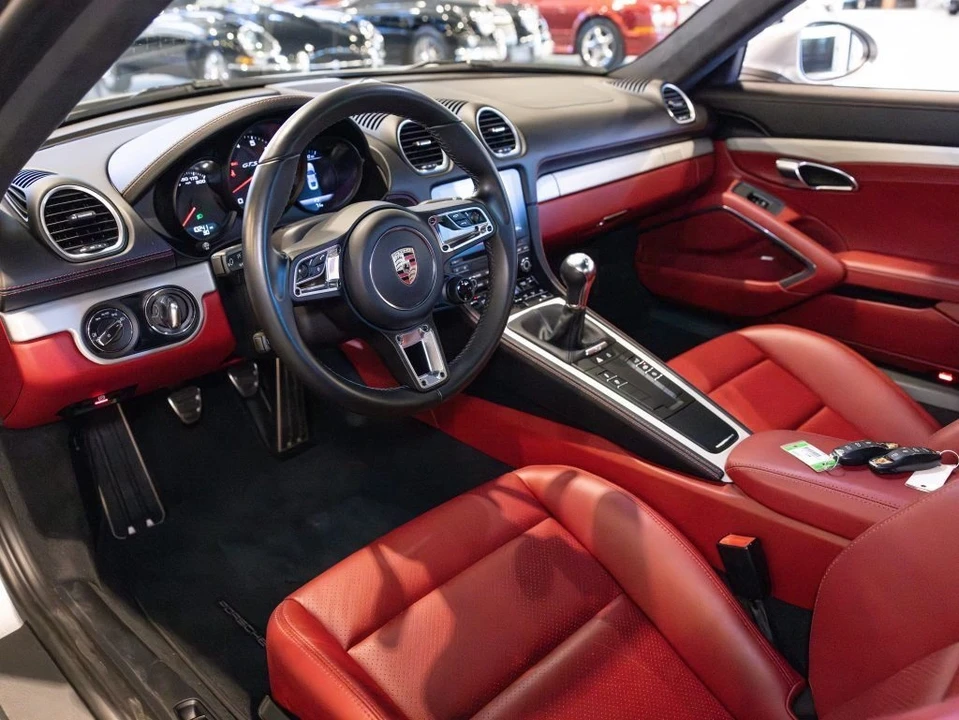2022 Porsche 718 Cayman GTS 4.0 - Image 5 of 6